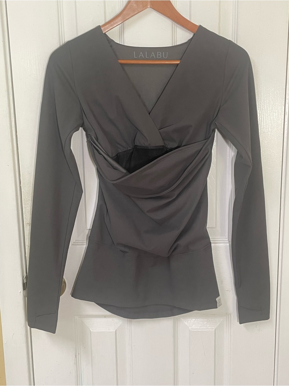 Lalabu Shirt Top Women's Small Soothe Long Sleeve Grey Gray V Neck Neutral